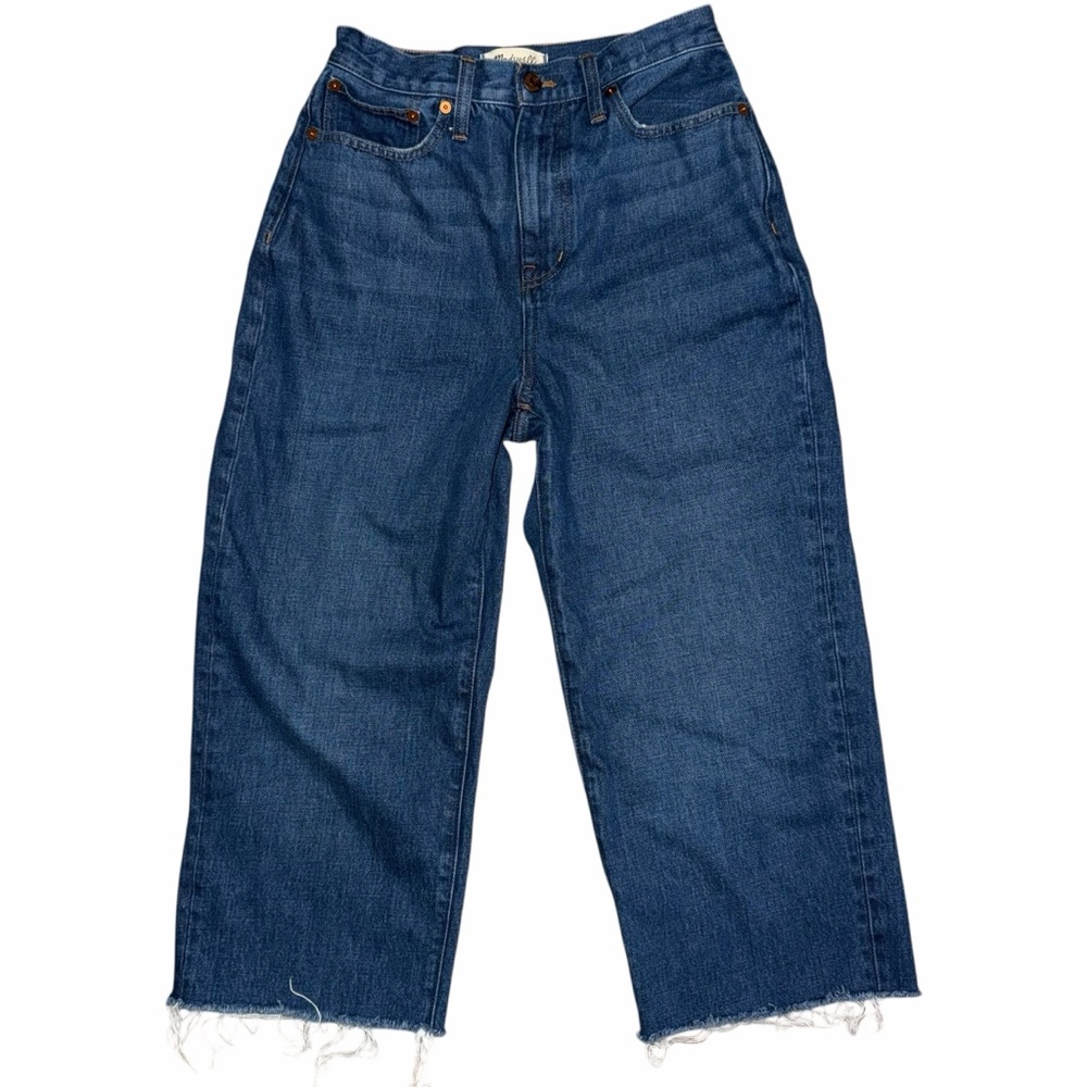 Madewell baggy straight jeans 26 with raw edged hem. High waisted & baggy